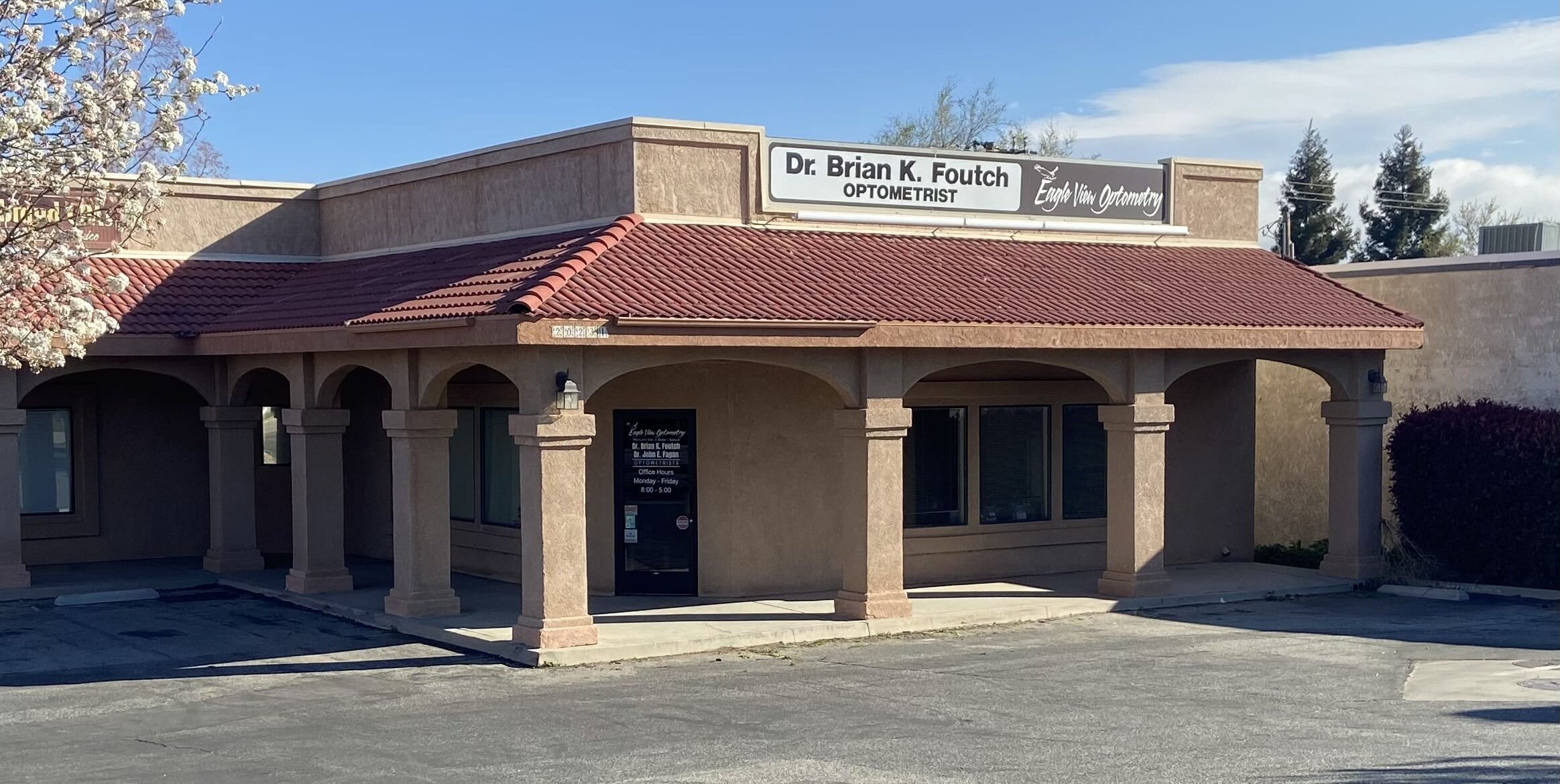 Exterior of Eagle View Optometry